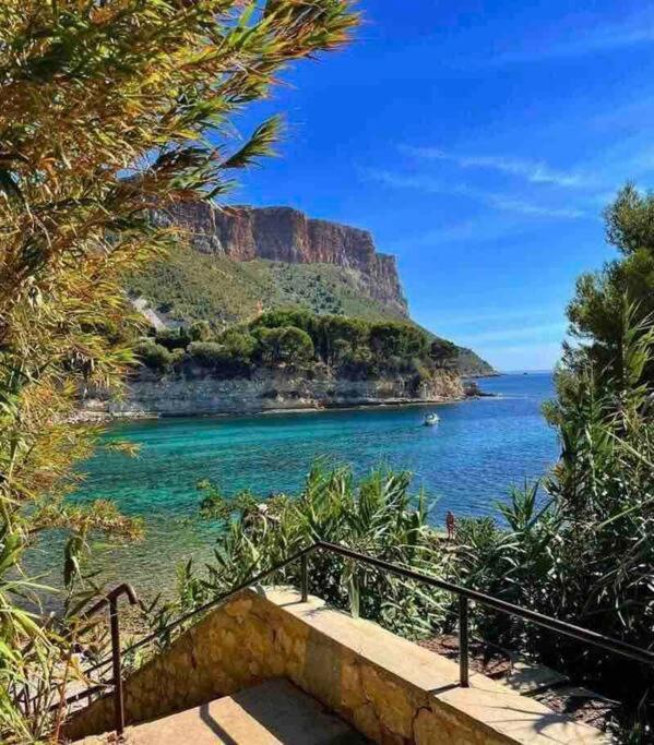 Duplex Au Coeur Du Village De Cassis Luaran gambar